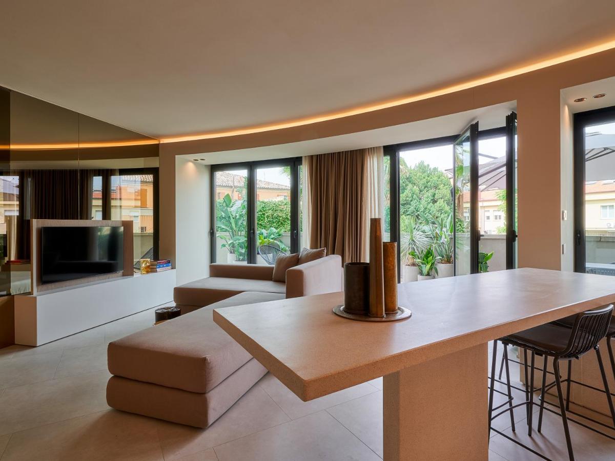 Le Residenze By Victoria Palace Cattolica Exterior foto